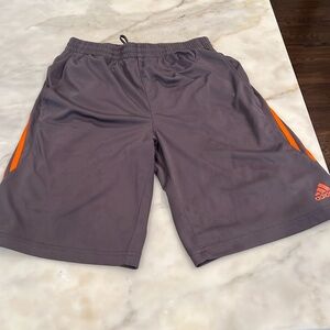Boys XL à adidas shorts